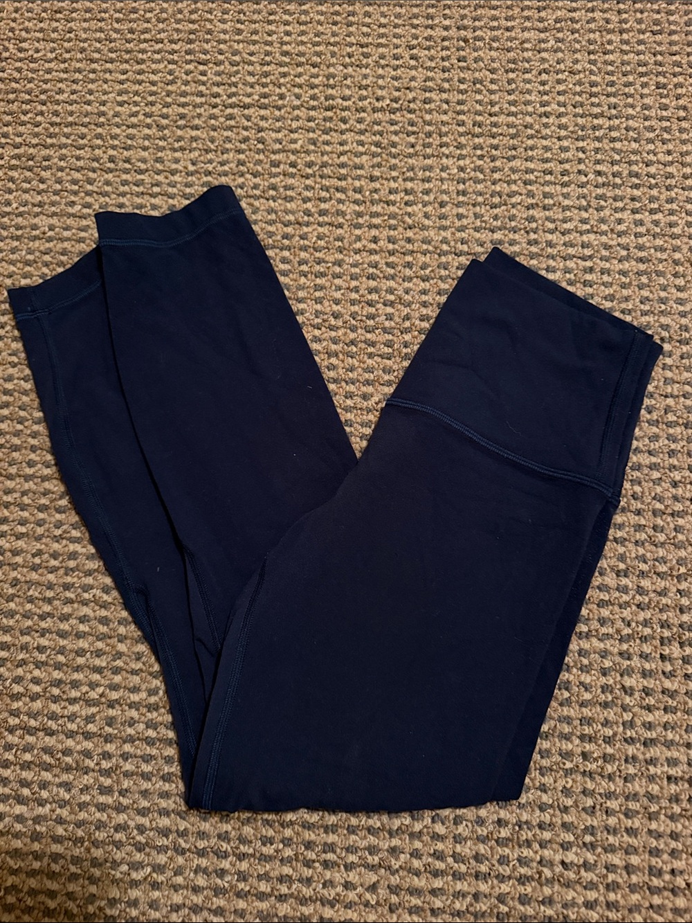 Lululemon cropped navy leggings